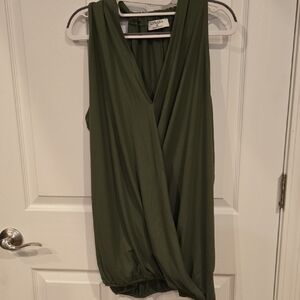 Zenana Outfitters Deep Green Sleeveless Blouse